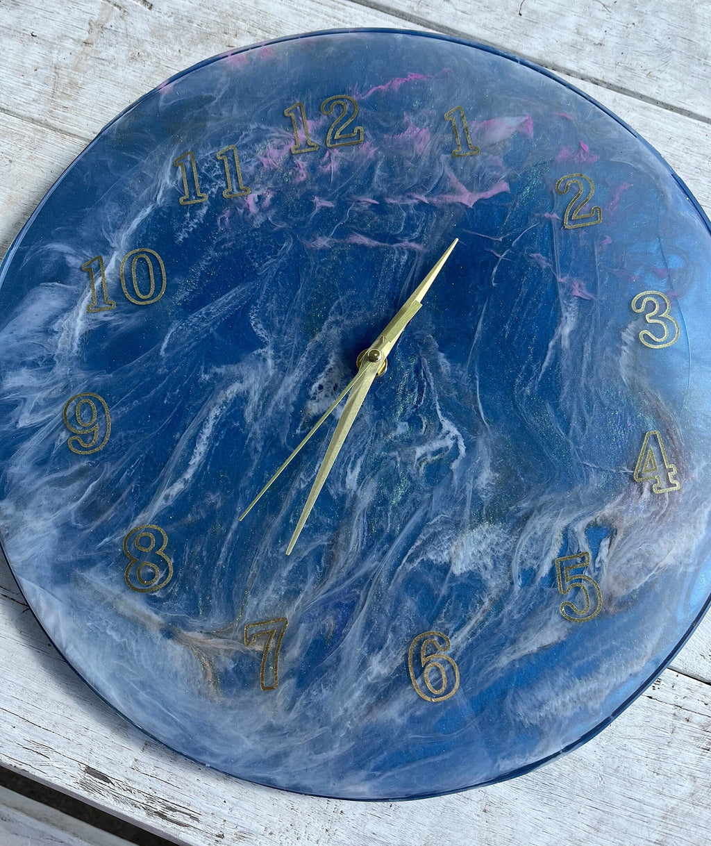 Resin Art Wall Clock – GittasKreativeStudio