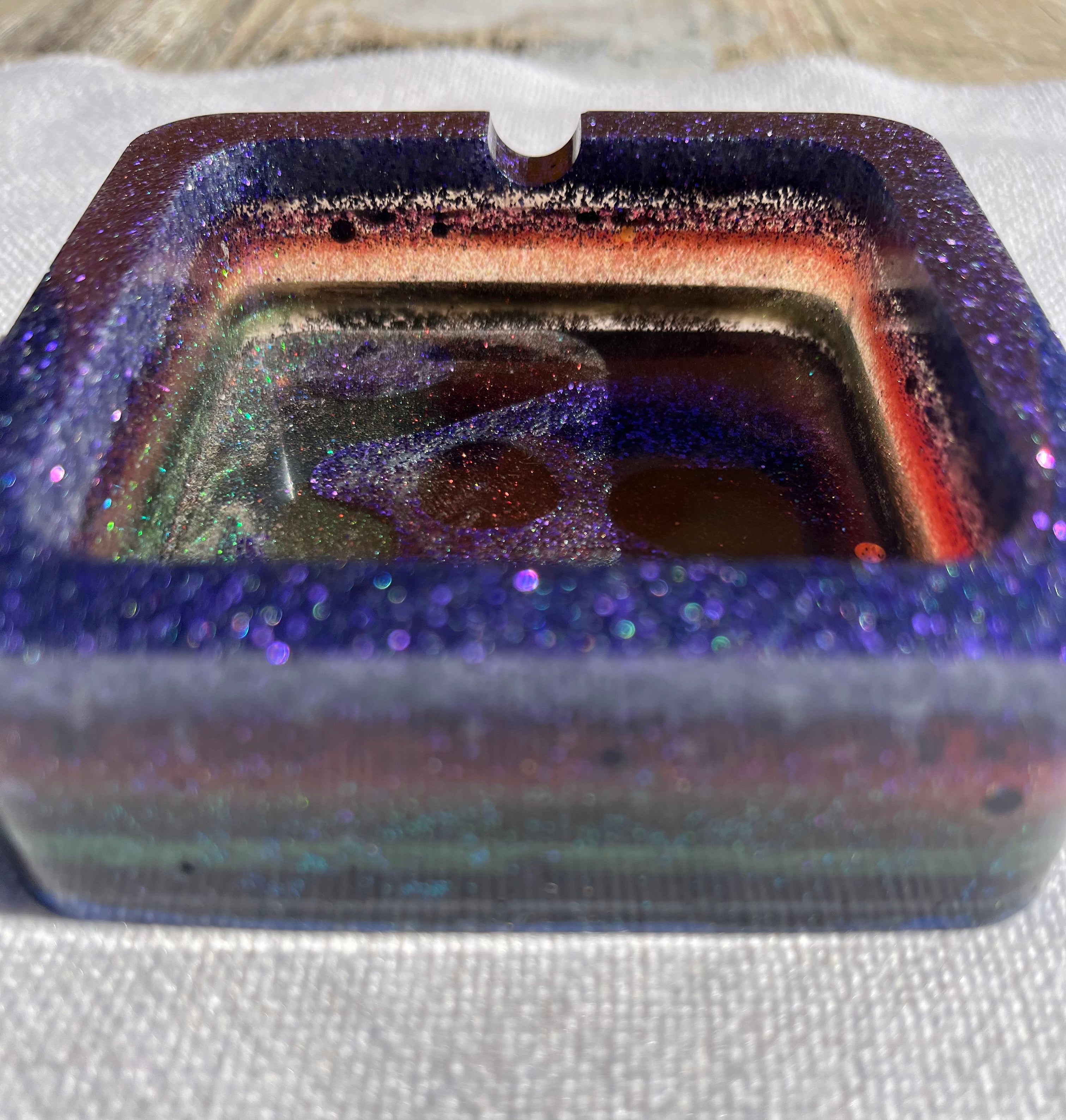 Resin Ashtray with Glitter