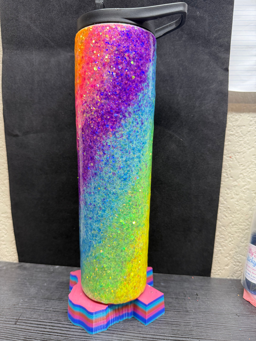 74. 35 oz tapered hydro bottle