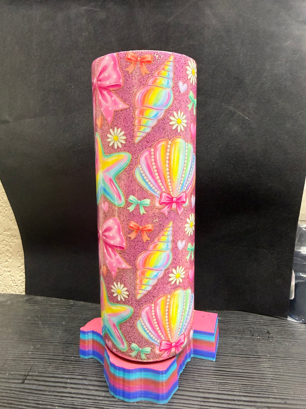 40. 20oz Pink Shells Tumbler