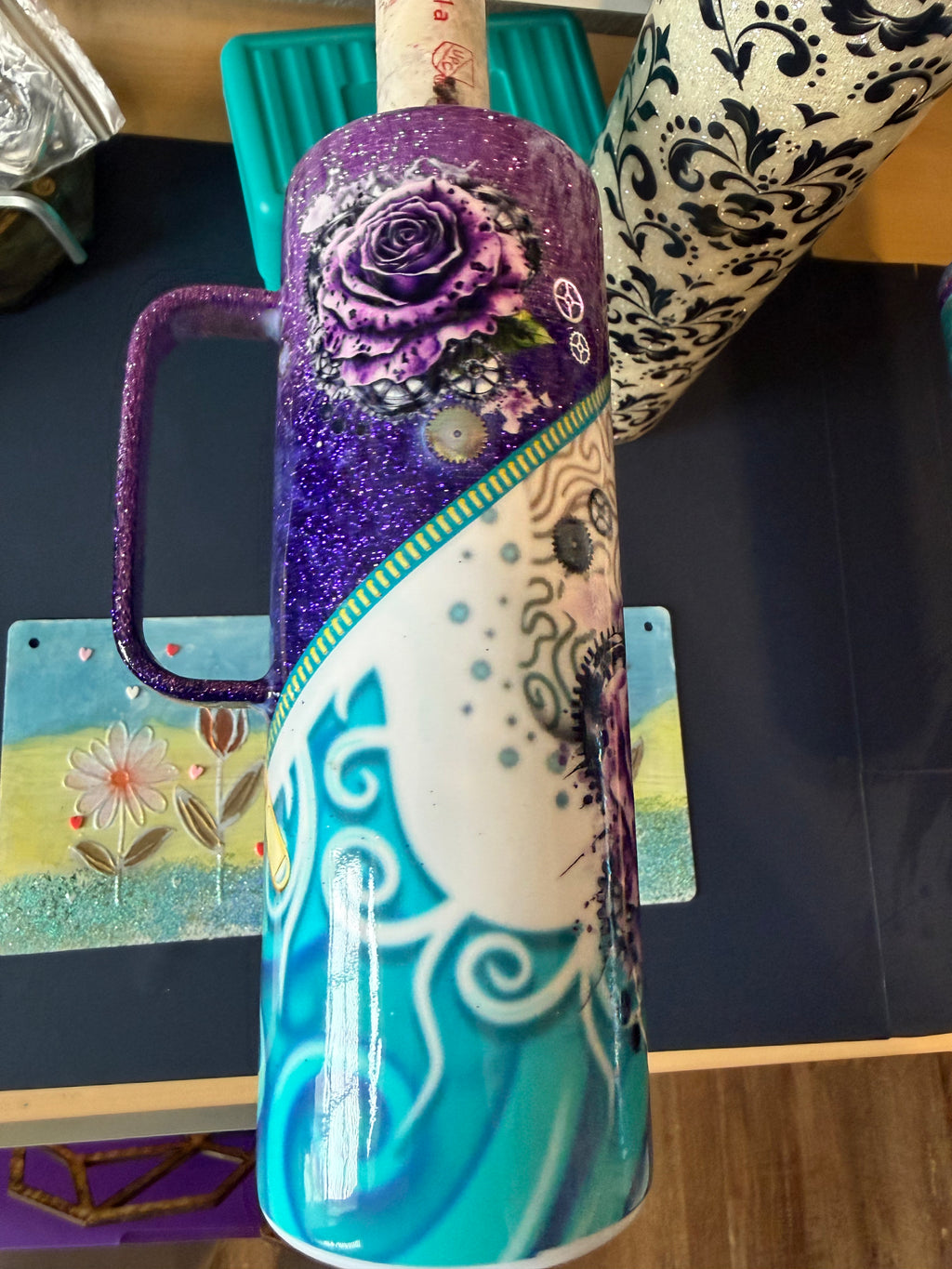 39. 20oz Purple Grunge Roses Zipper Tumbler with Handle