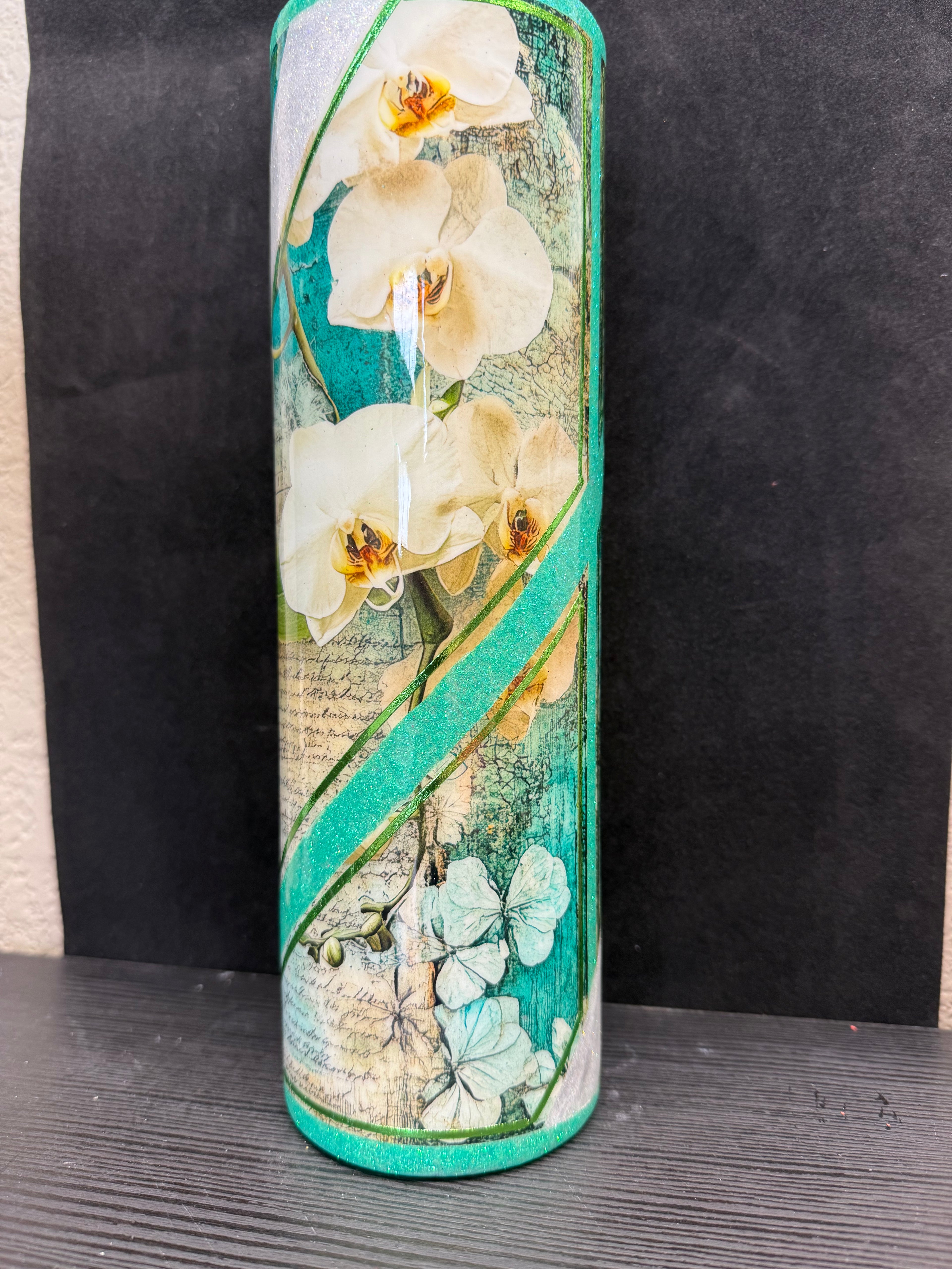 TS 35oz green and white Tumbler