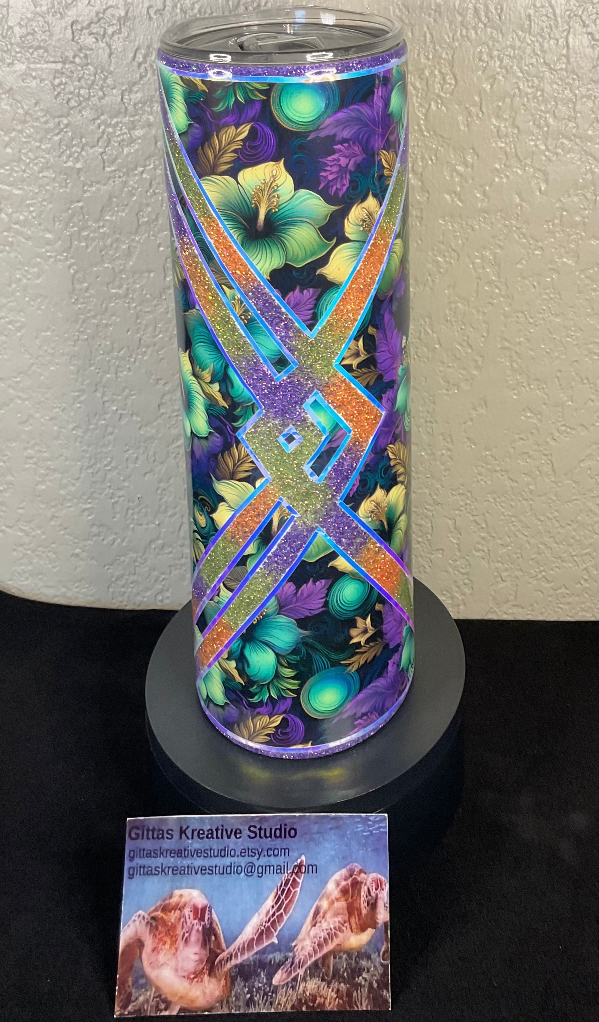 30oz  Tumbler with Mardi Gras Theme