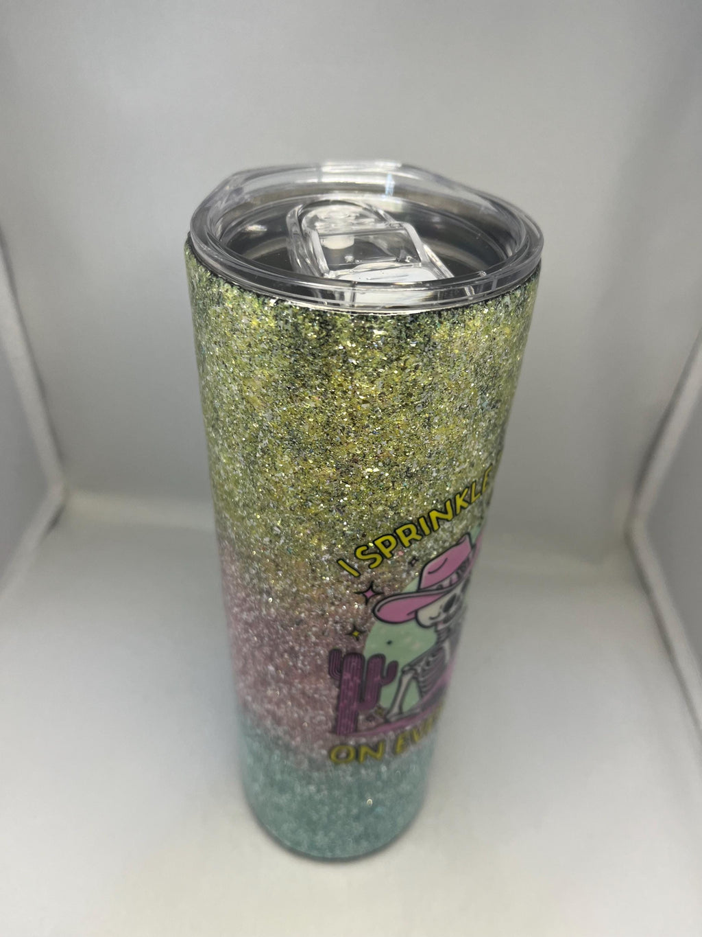 34. 20oz   Skull Glitter Tumbler