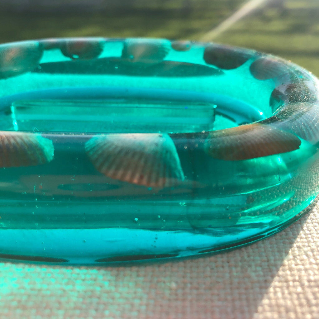 Resin Oval Soap Dish with Real Seashells