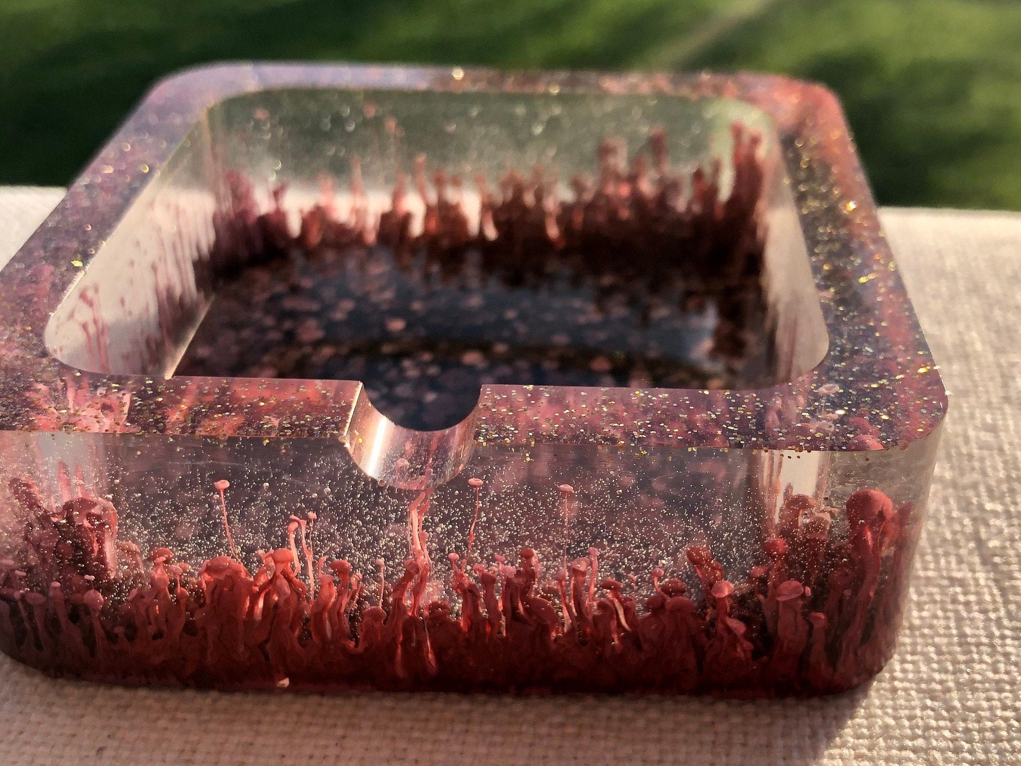 Resin ashtray with alcohol inks effect