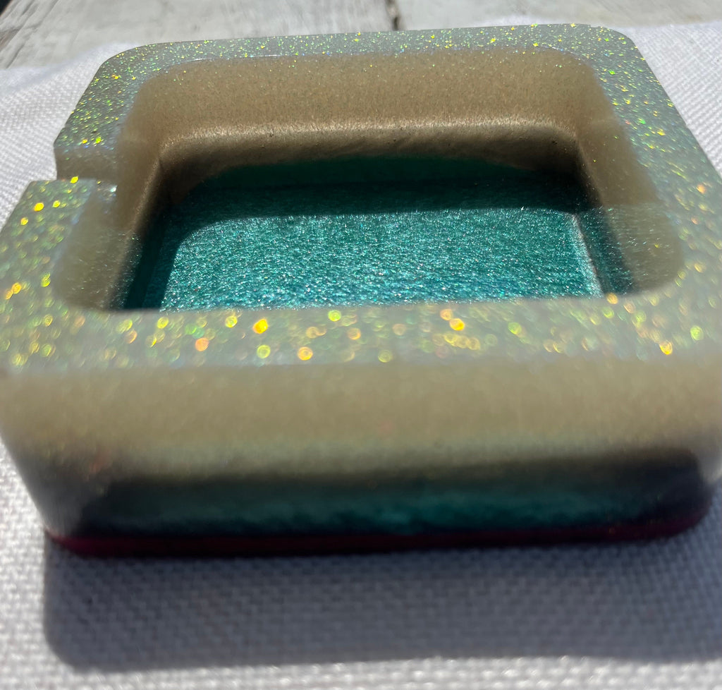 Resin ashtray or trinket dish with glitter