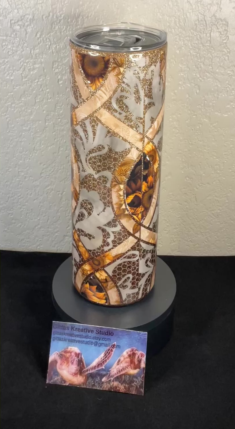 30oz Tumbler with Lace and Sunflowers